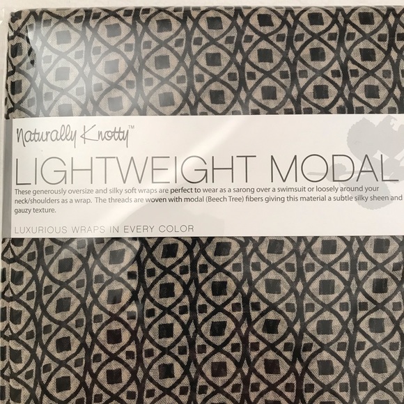 Naturally Knotty Lightweight Modal Print Wrap - Picture 4 of 6